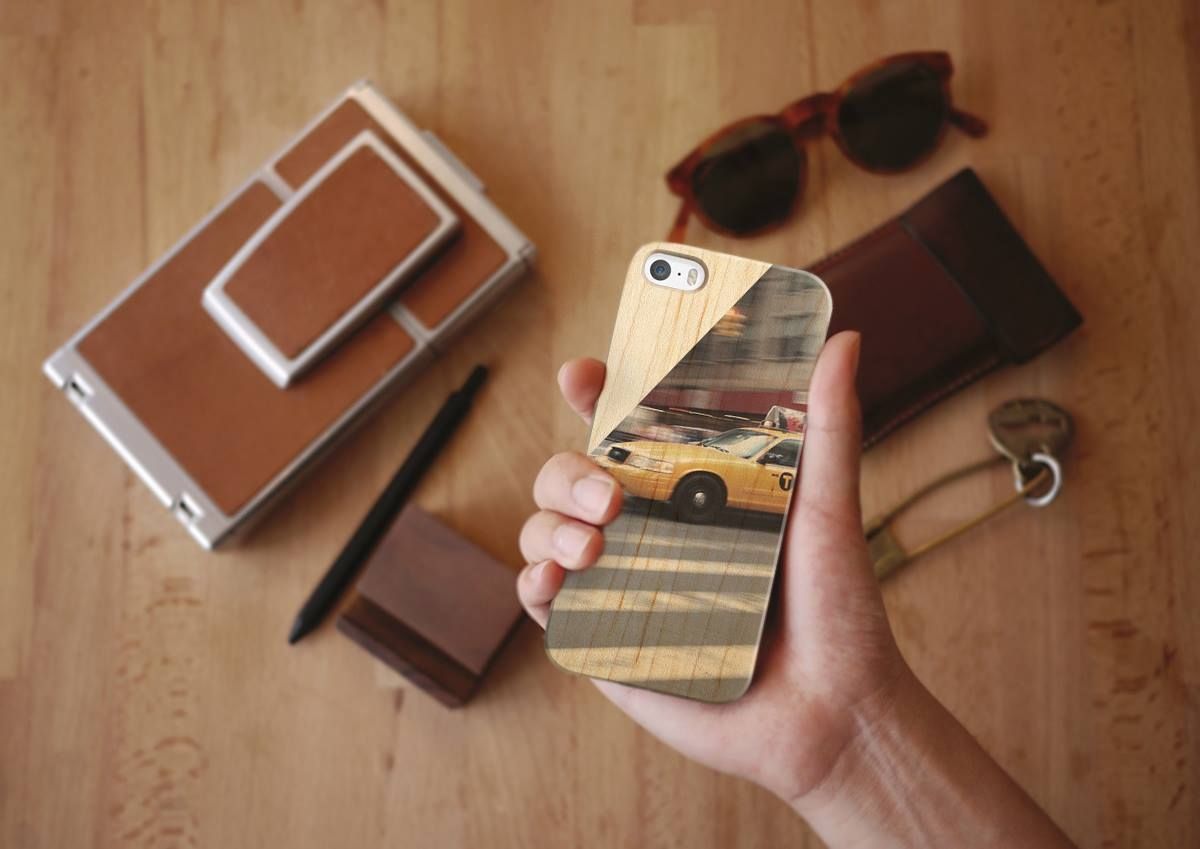 Casetify bedruckt Smartphone-Hüllen mit Instagram-Fotos.