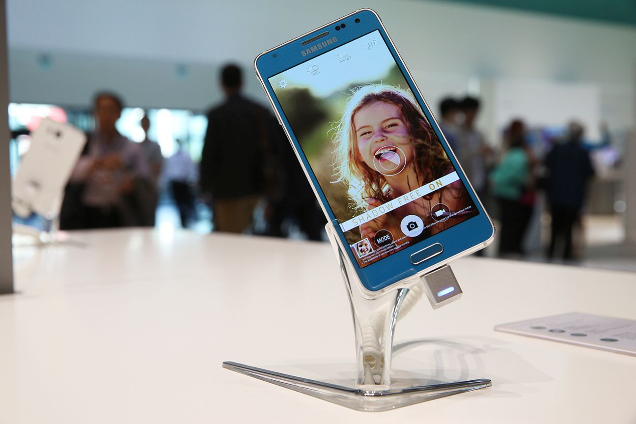 Samsungs neues Schmuckstück Galaxy Alpha ist ab sofort erhältlich  Samsungs neues Schmuckstück Galaxy Alpha ist ab sofort erhältlich