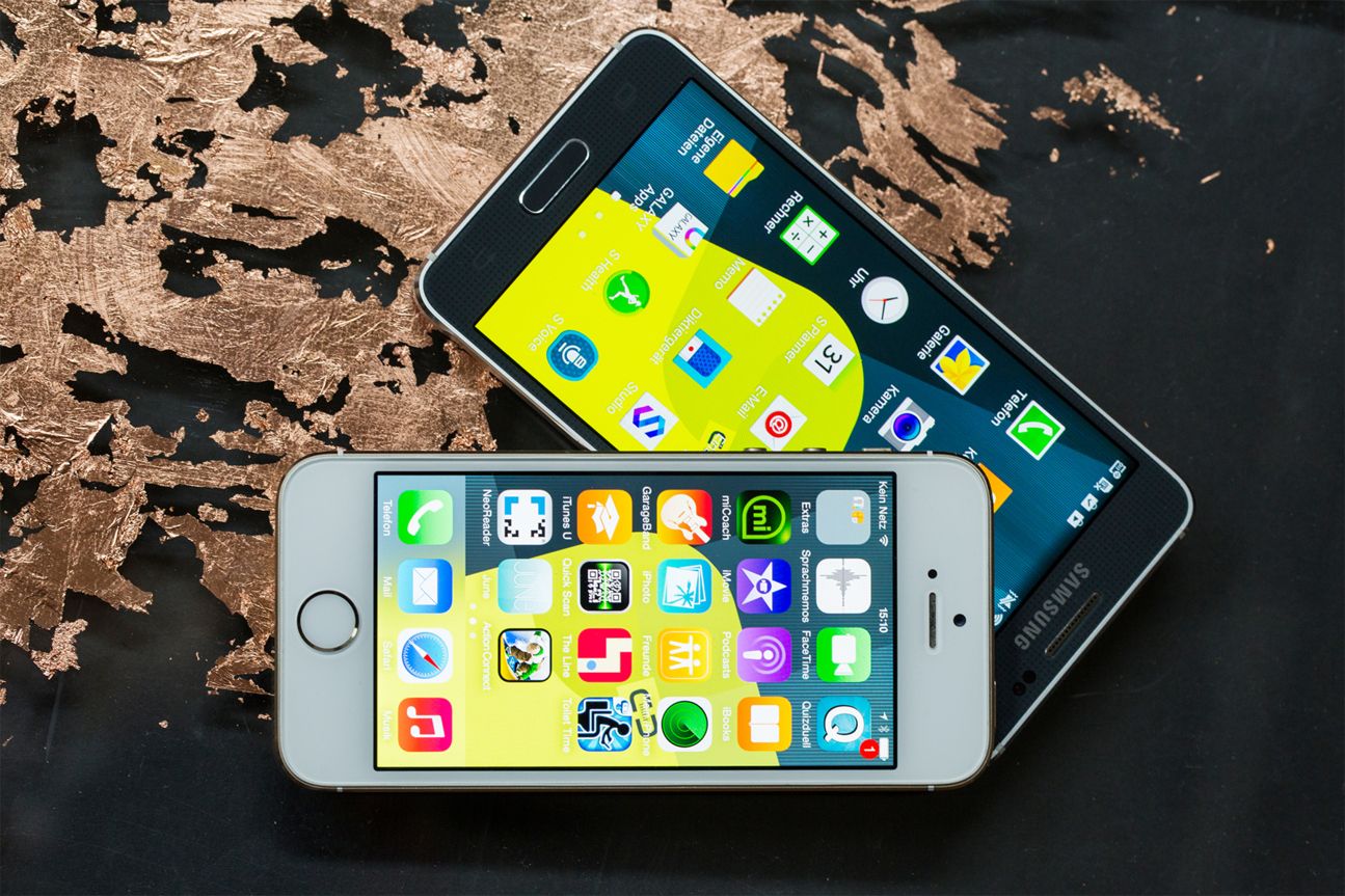 Samsung Galaxy Alpha vs iPhone 5s Samsung Galaxy Alpha vs iPhone 5s