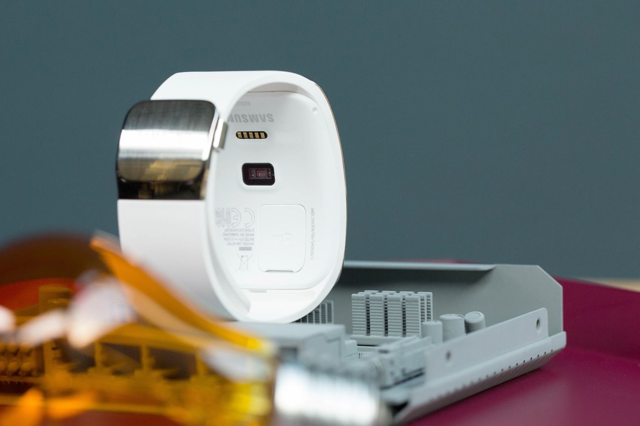 Samsung Galaxy Gear S Samsung Galaxy Gear S