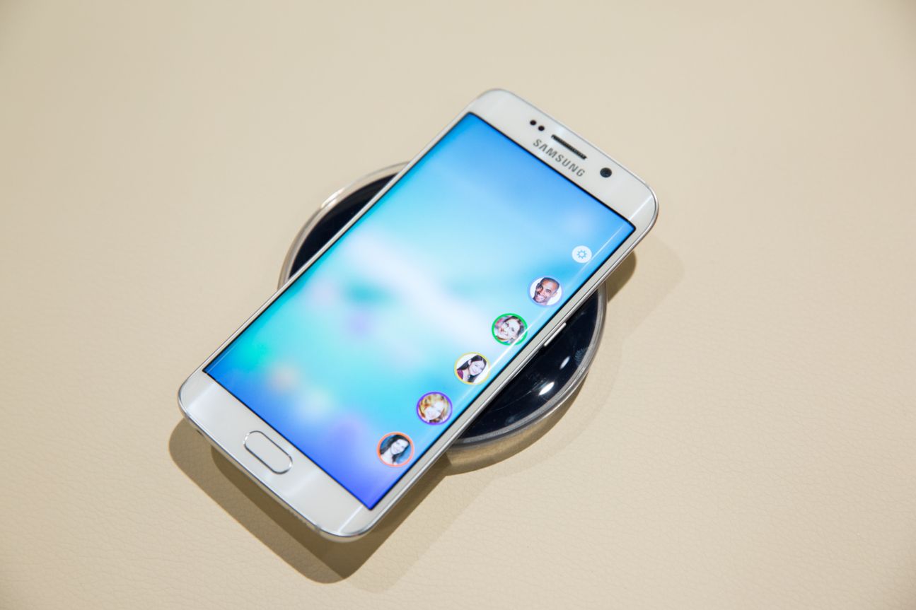 Samsung Galaxy S6 edge Samsung Galaxy S6 edge