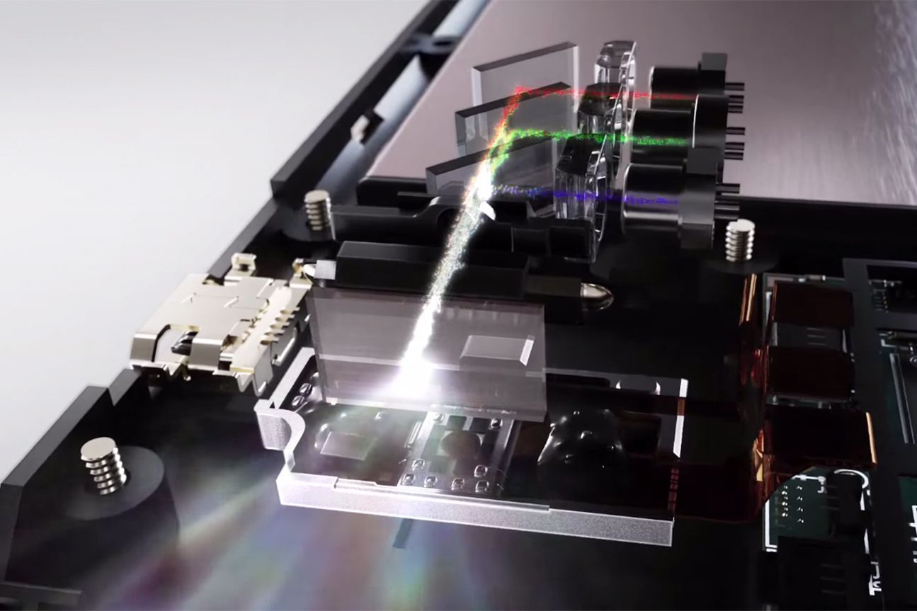 Lenovo Tech World - Smart Cast Lenovo Tech World - Smart Cast