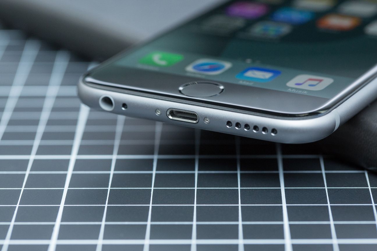 Das iPhone 6s mit normalem Kopfhöreranschluss Das iPhone 6s mit normalem Kopfhöreranschluss