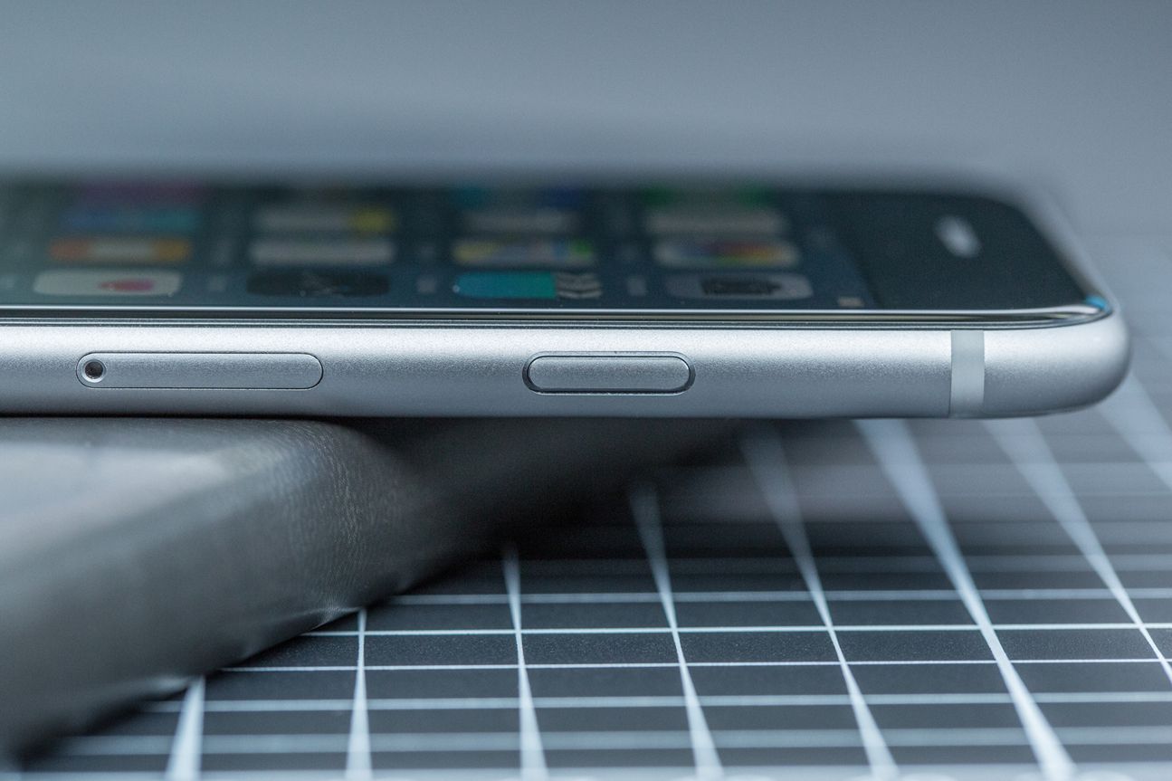 Apple iPhone 6s Apple iPhone 6s