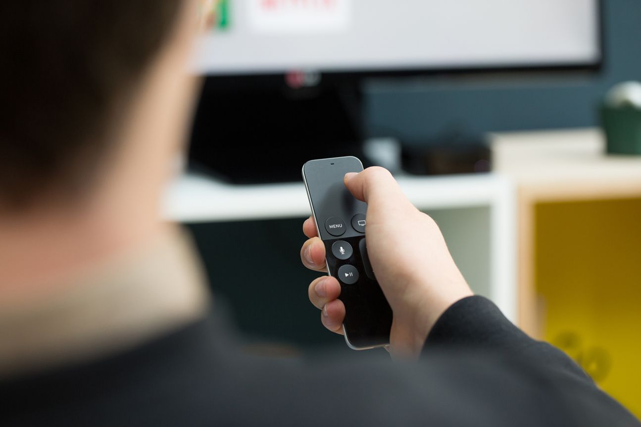 Apple TV (4. Generation) Apple TV (4. Generation)