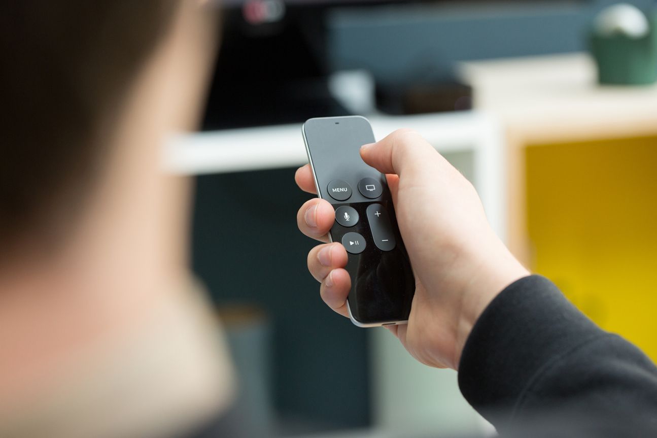 Apple TV (4. Generation) Apple TV (4. Generation)