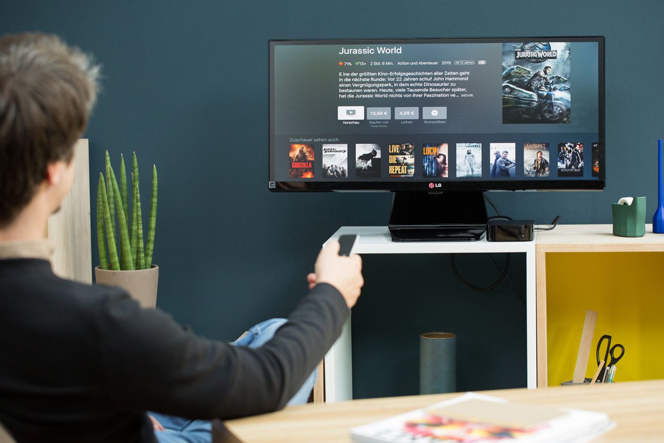 Apple TV (4. Generation) Apple TV (4. Generation)