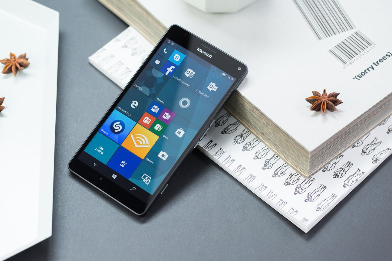 Microsoft Lumia 950 XL Microsoft Lumia 950 XL