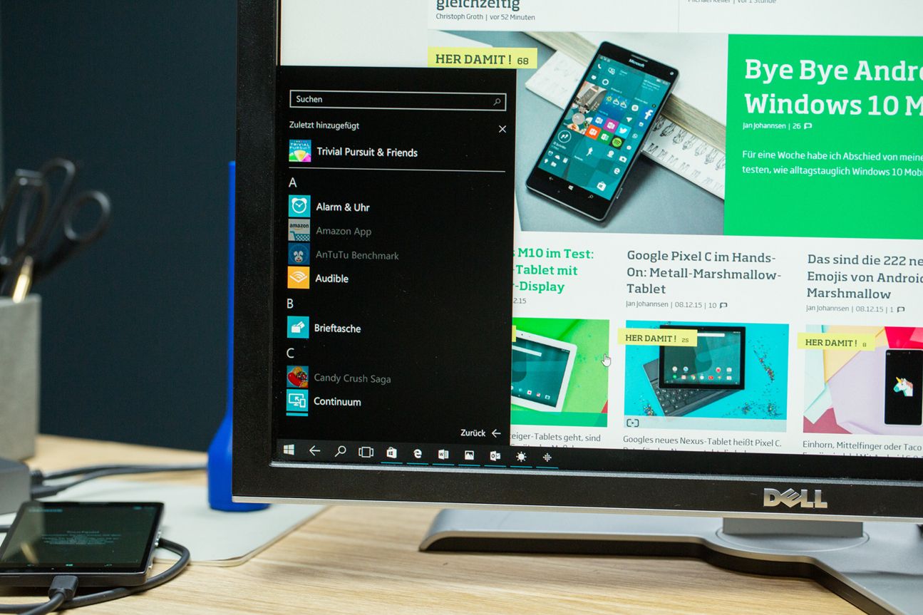Microsoft Display Dock Microsoft Display Dock