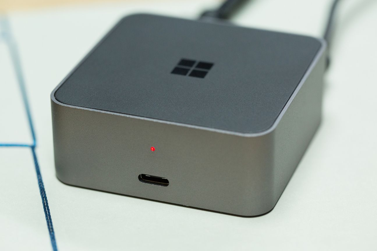Microsoft Display Dock Microsoft Display Dock