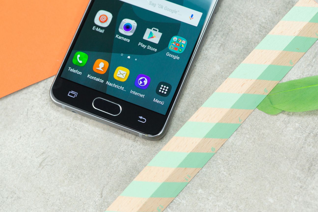 Samsung Galaxy A3 Samsung Galaxy A3