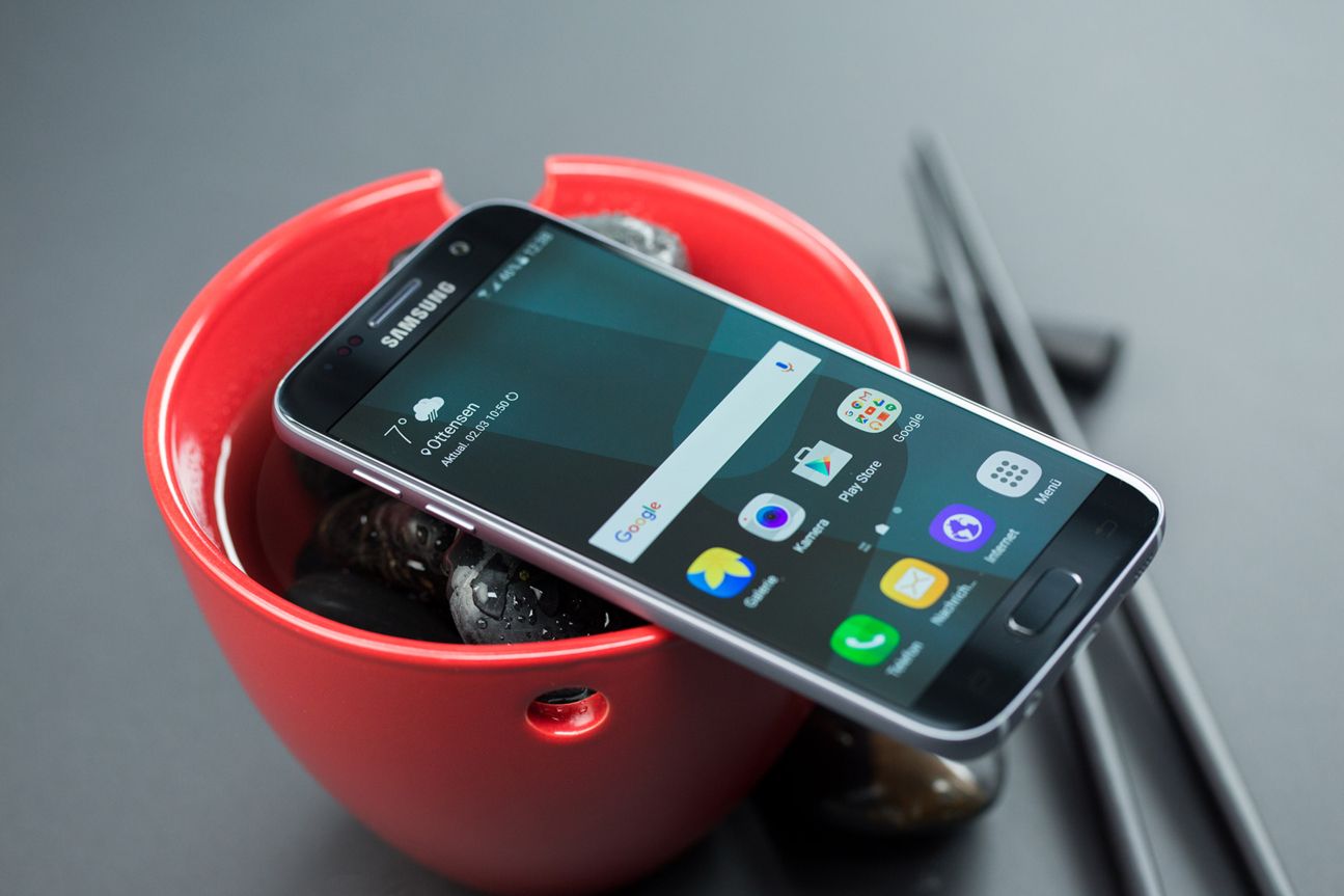 Samsung Galaxy S7 Samsung Galaxy S7