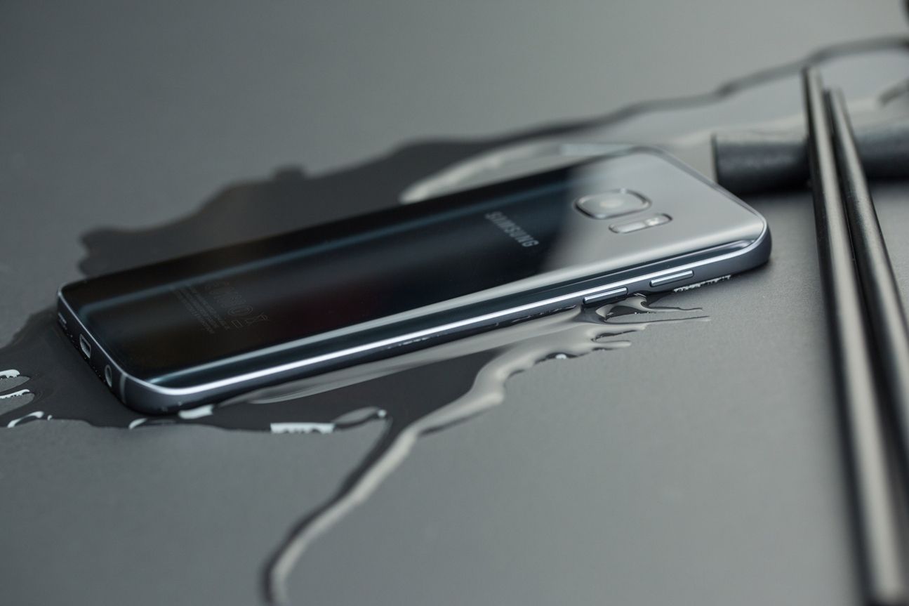 Samsung Galaxy S7 Samsung Galaxy S7