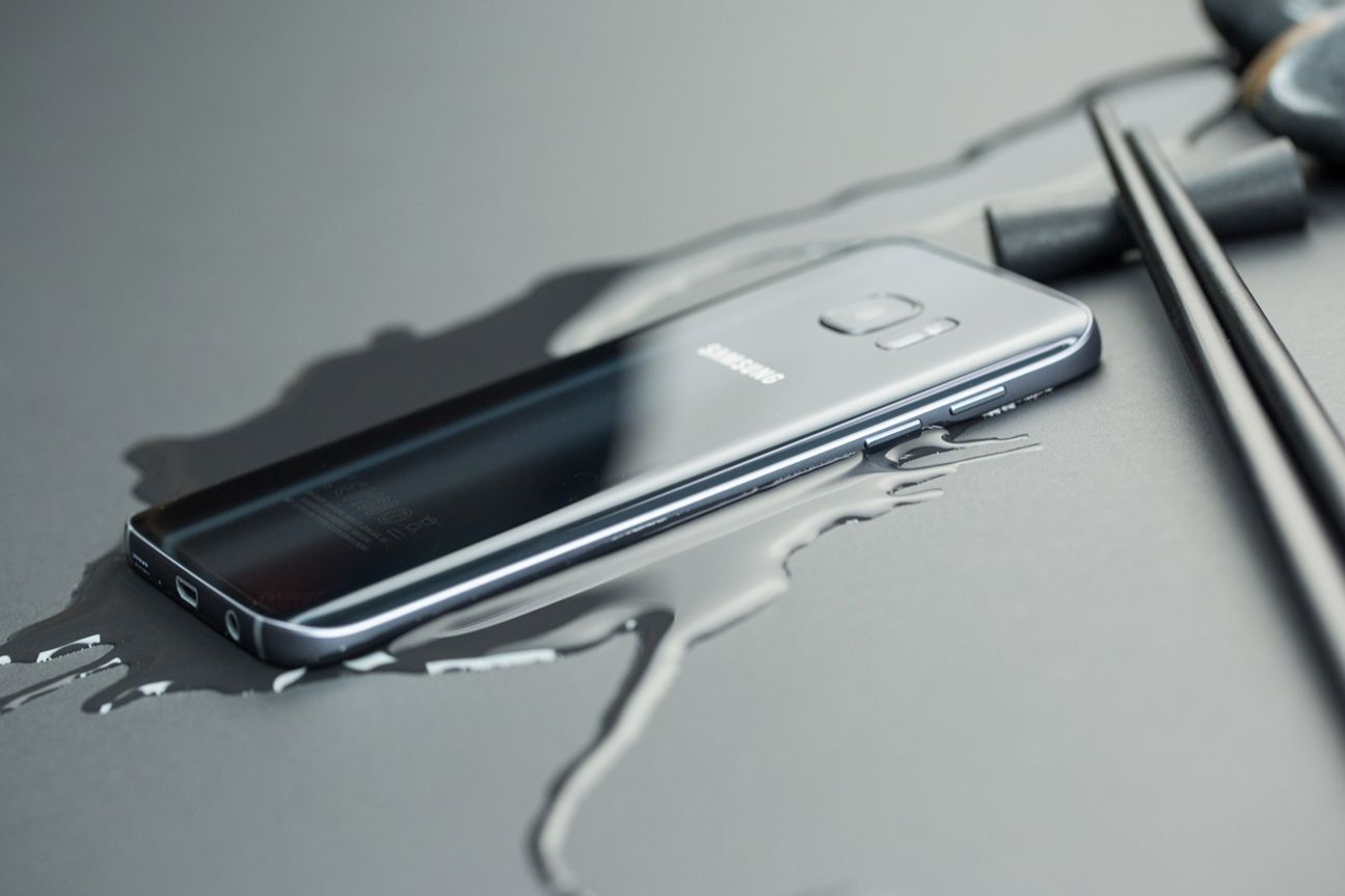 Samsung Galaxy S7 Samsung Galaxy S7