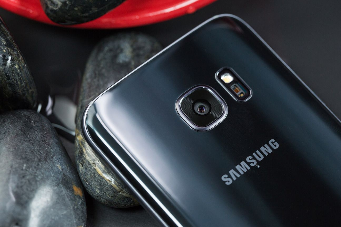 Samsung Galaxy S7 Samsung Galaxy S7