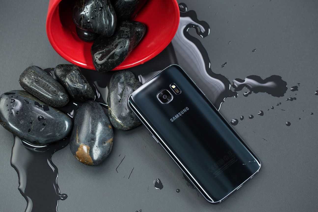 Samsung Galaxy S7 Samsung Galaxy S7