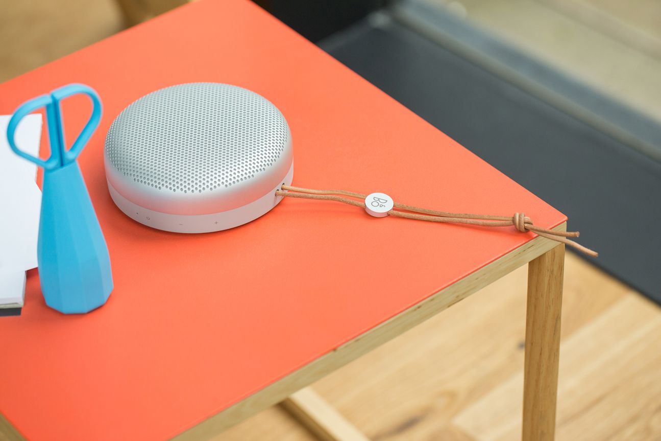 Bang & Olufsen Beoplay A1 Bang & Olufsen Beoplay A1