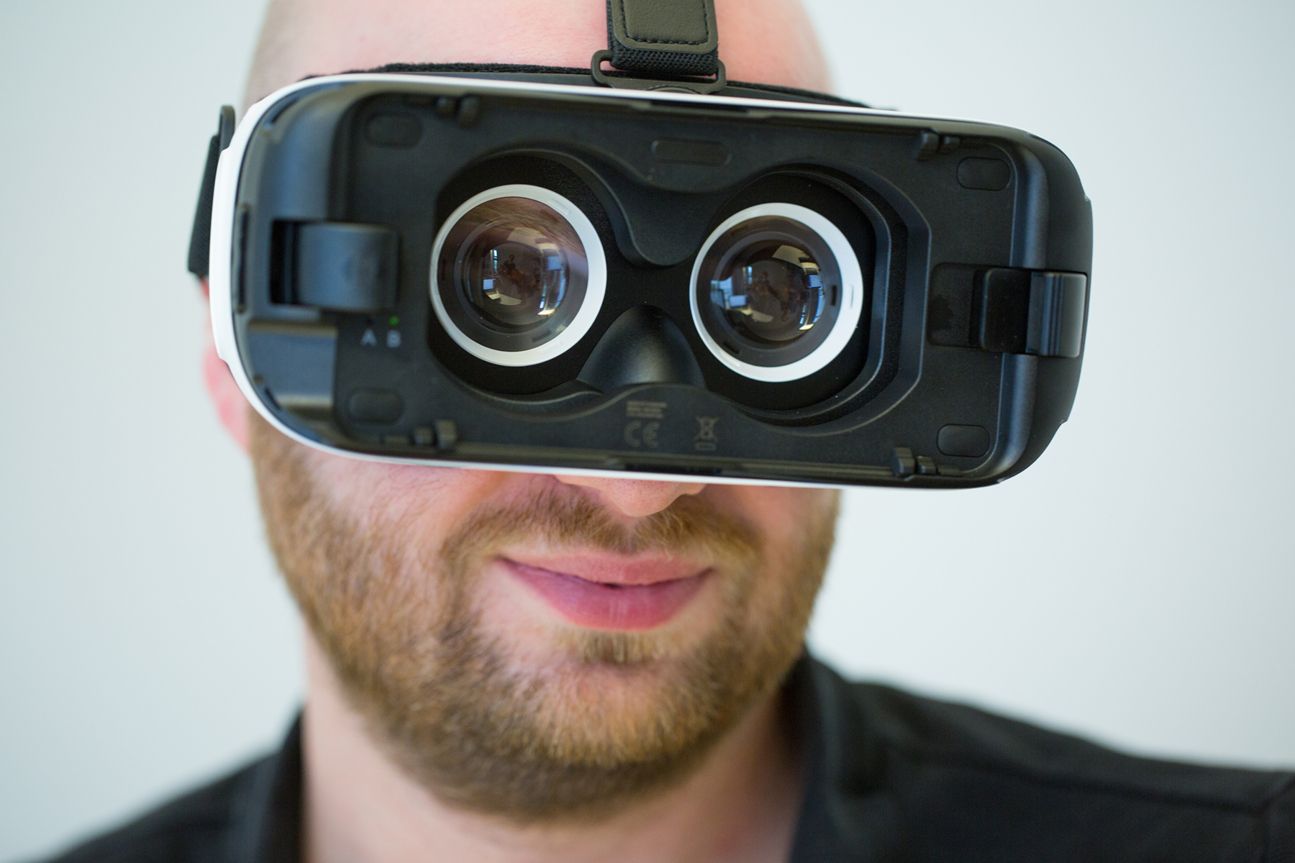 Samsung Gear 360 Samsung Gear 360