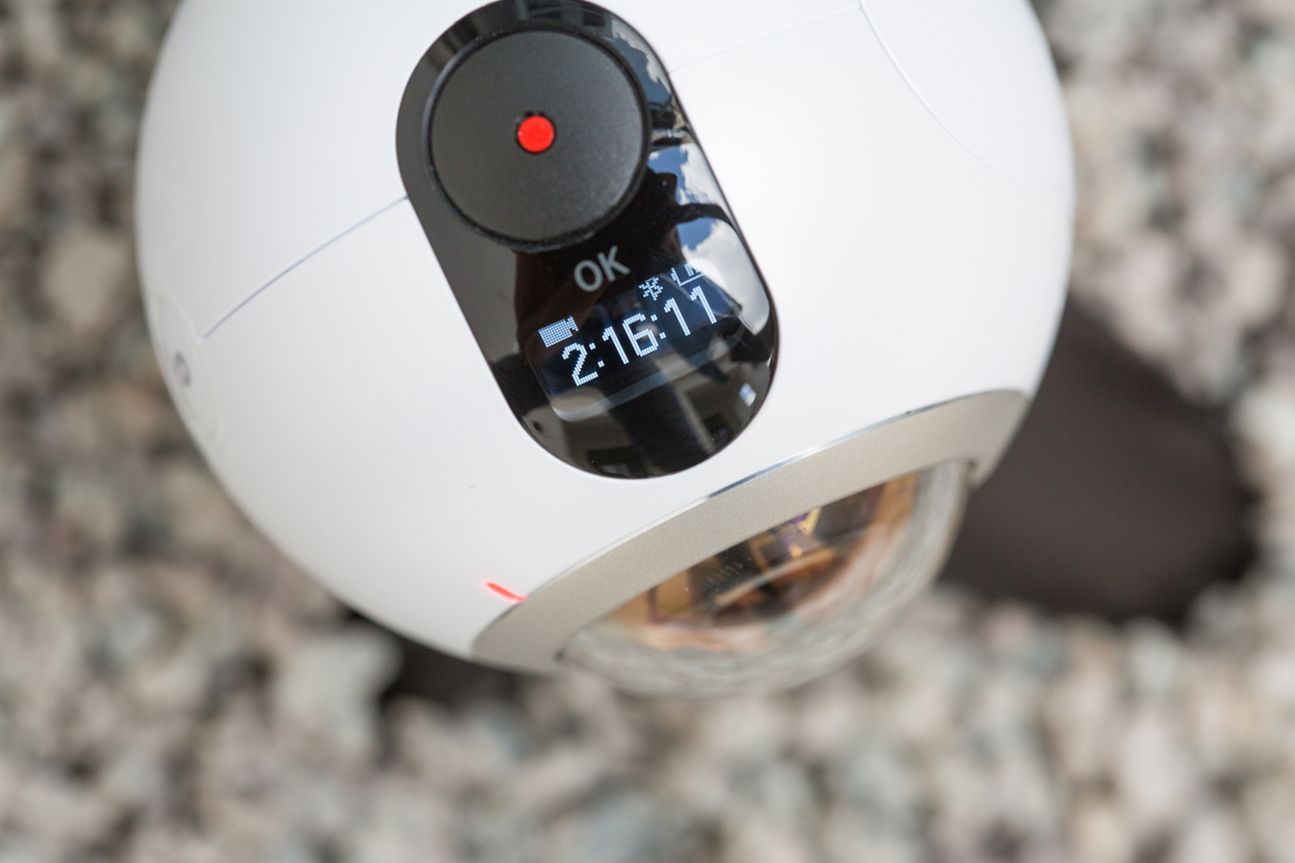 Samsung Gear 360 Samsung Gear 360