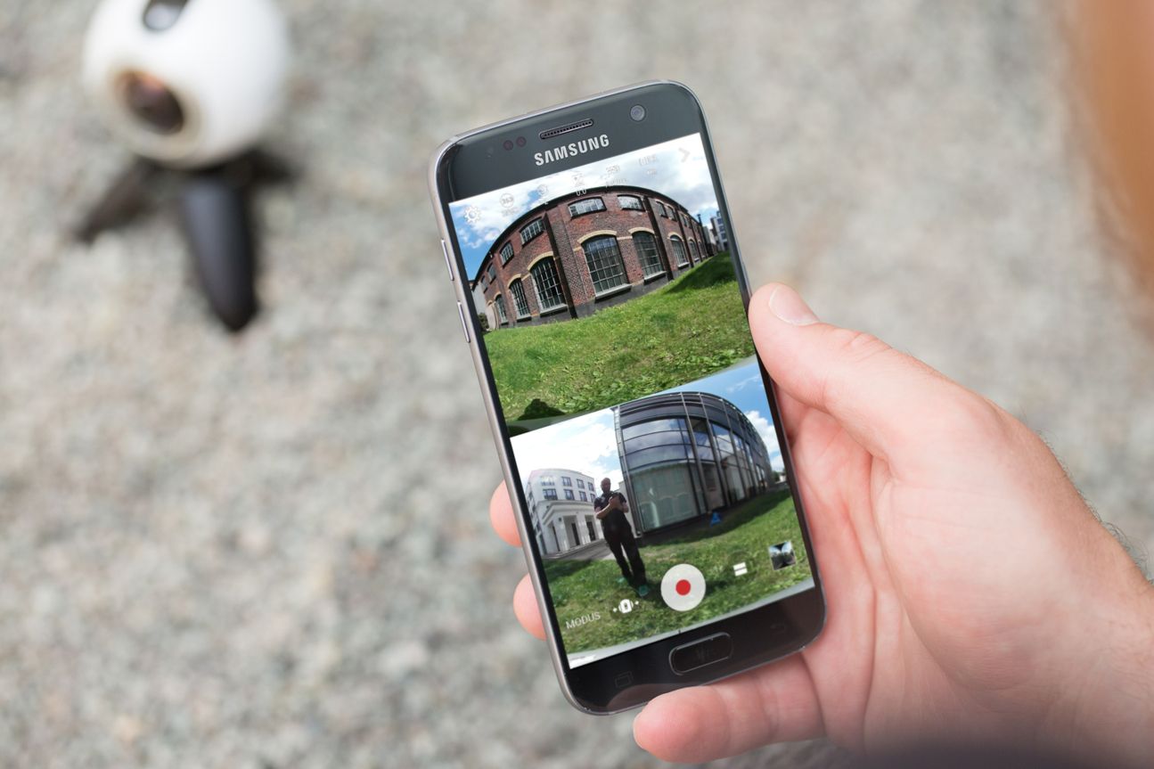 Samsung Gear 360 Samsung Gear 360
