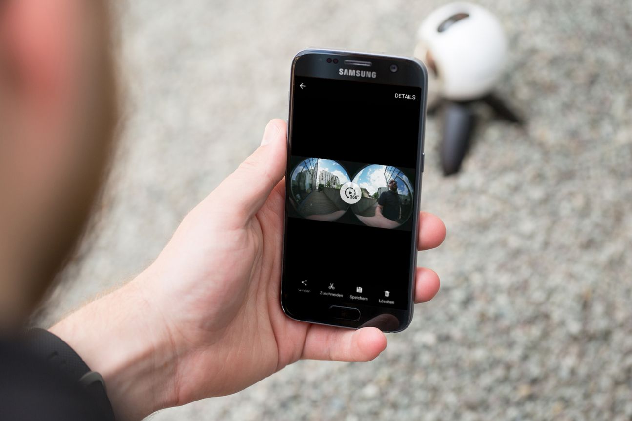 Samsung Gear 360 Samsung Gear 360