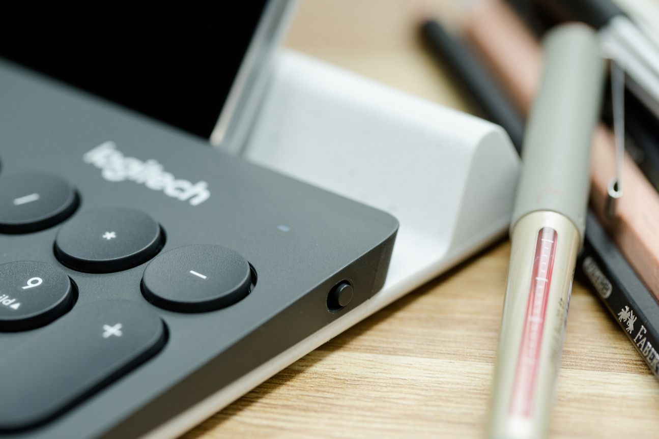 Logitech K780 Multi-Device Logitech K780 Multi-Device