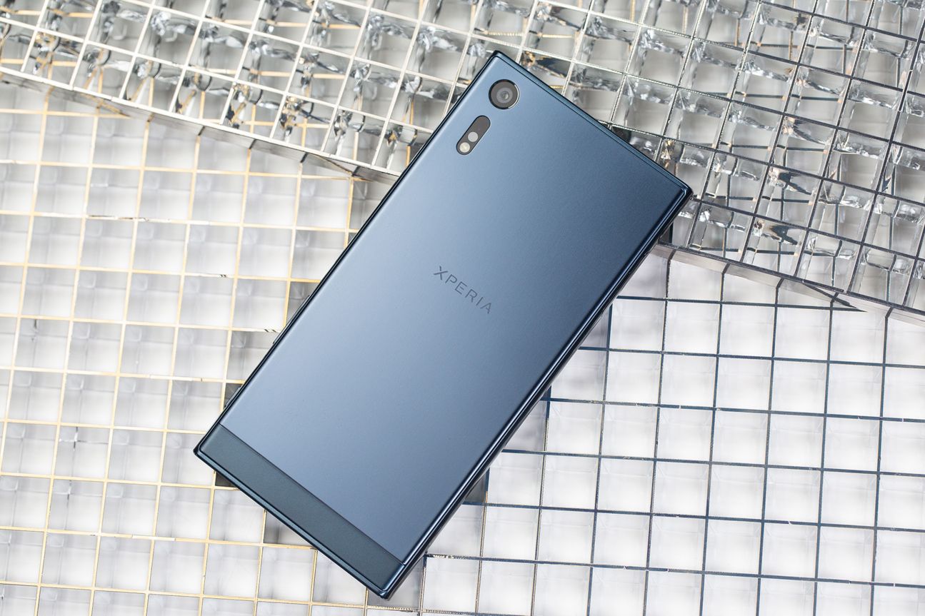 SONY Xperia XZ