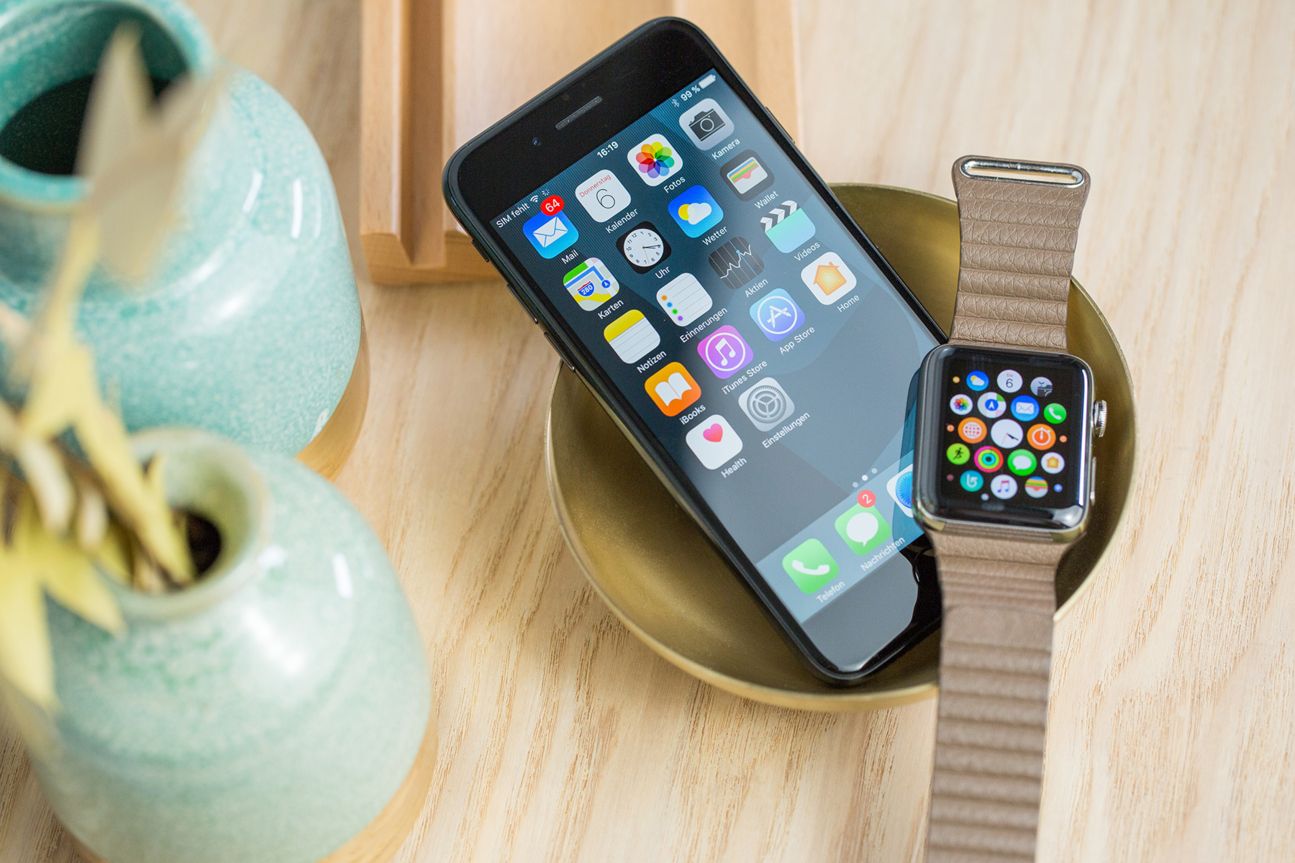 iPhone 7 und Apple Watch Series 2 iPhone 7 und Apple Watch Series 2