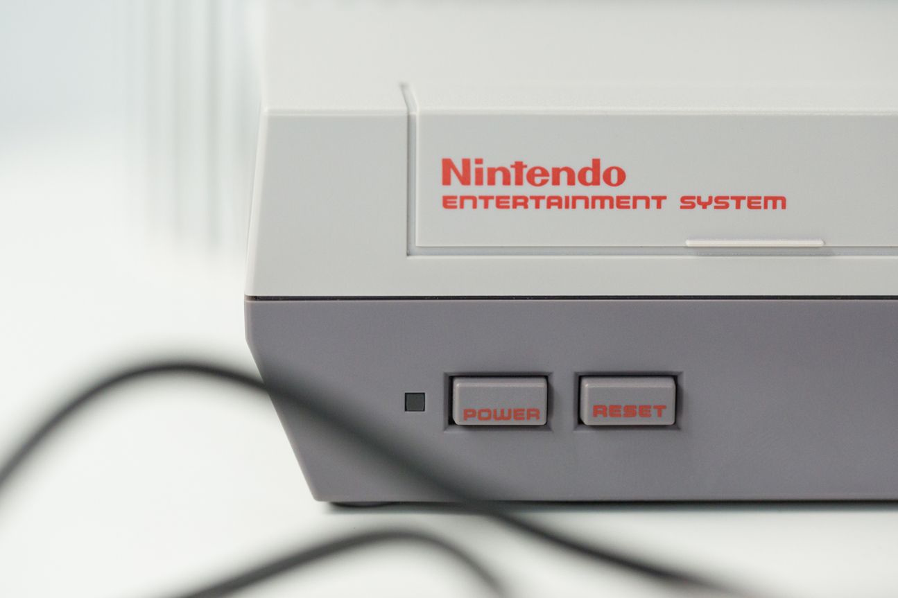 Nintendo NES Konsole in Nahaufnahme