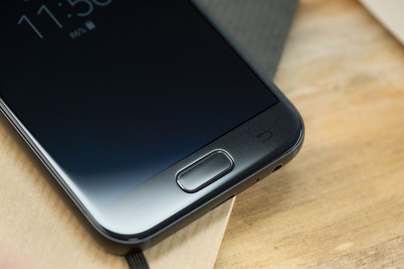 Samsung Galaxy A3 (2017) Samsung Galaxy A3 (2017)