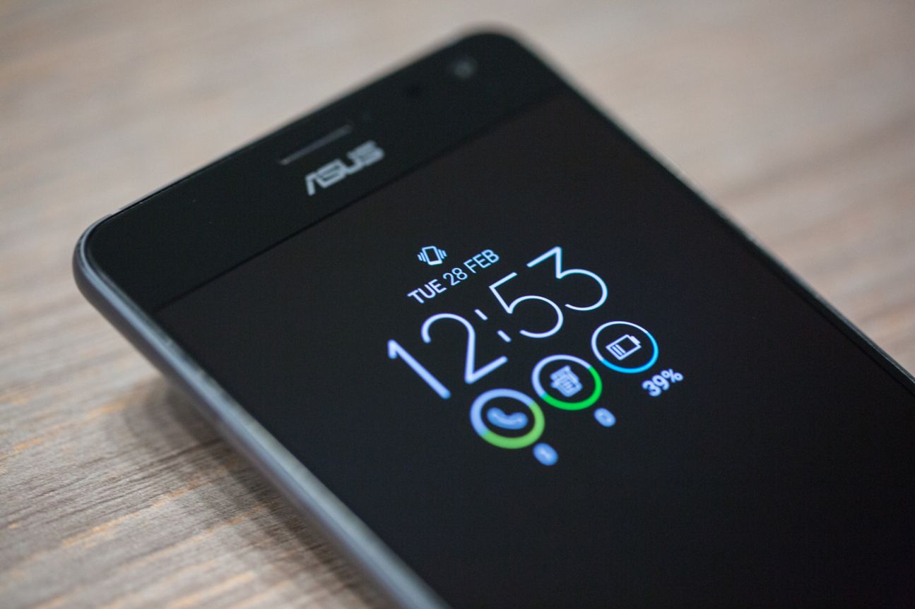Asus ZenFone AR Asus ZenFone AR