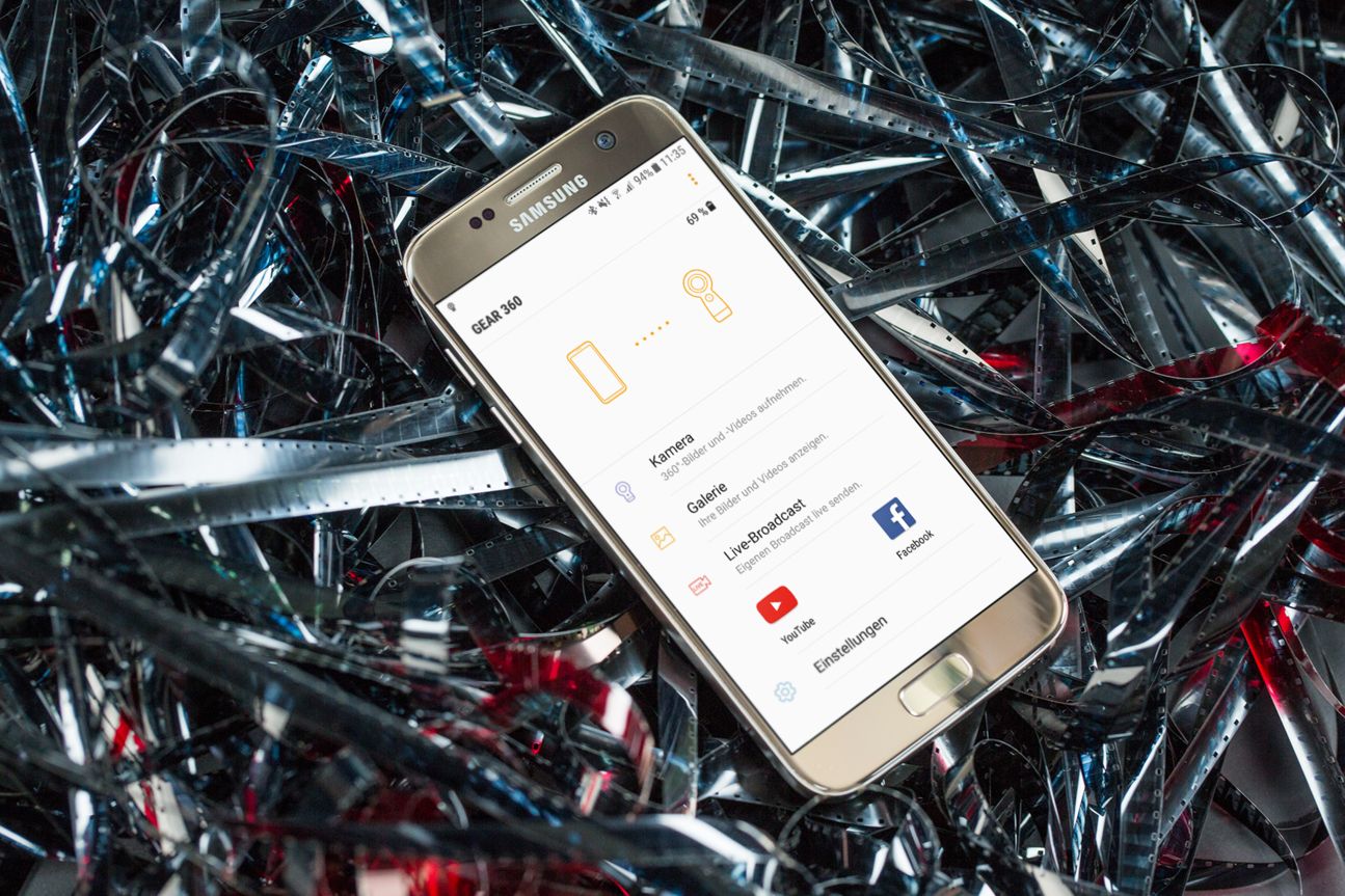 Samsung Gear 360 Samsung Gear 360