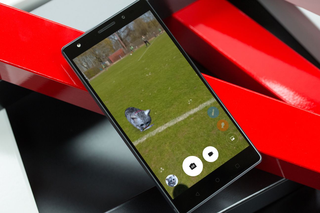 Lenovo Phab 2 Plus Lenovo Phab 2 Plus