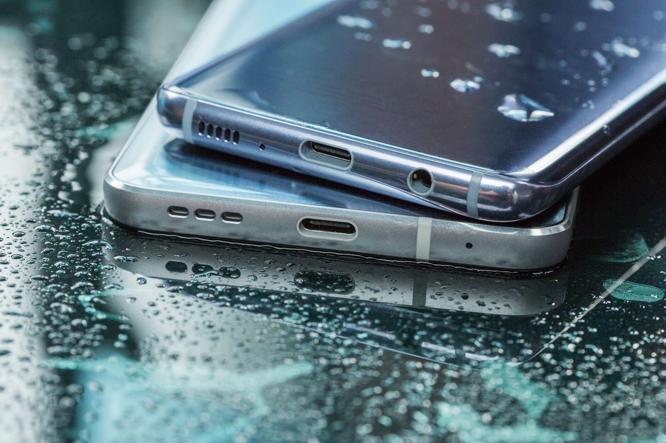 LG G6 vs Samsung Galaxy S8 LG G6 vs Samsung Galaxy S8