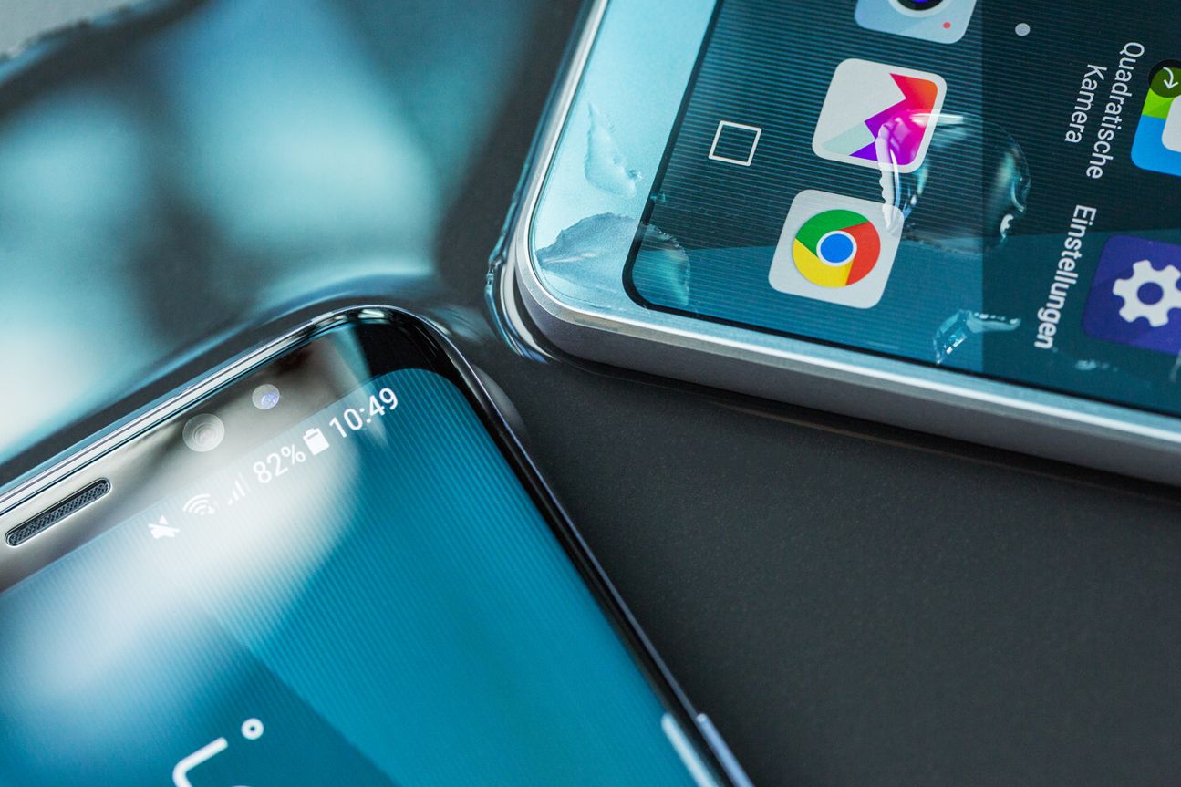 LG G6 vs Samsung Galaxy S8 LG G6 vs Samsung Galaxy S8