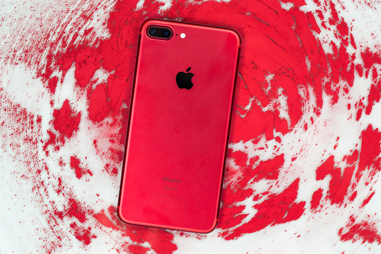 iPhone 7 Plus red