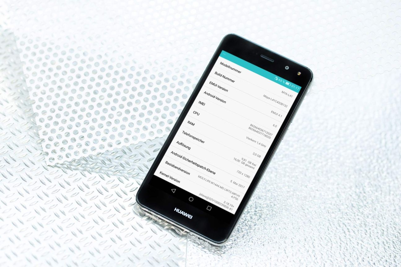 Huawei Y6  Huawei Y6
