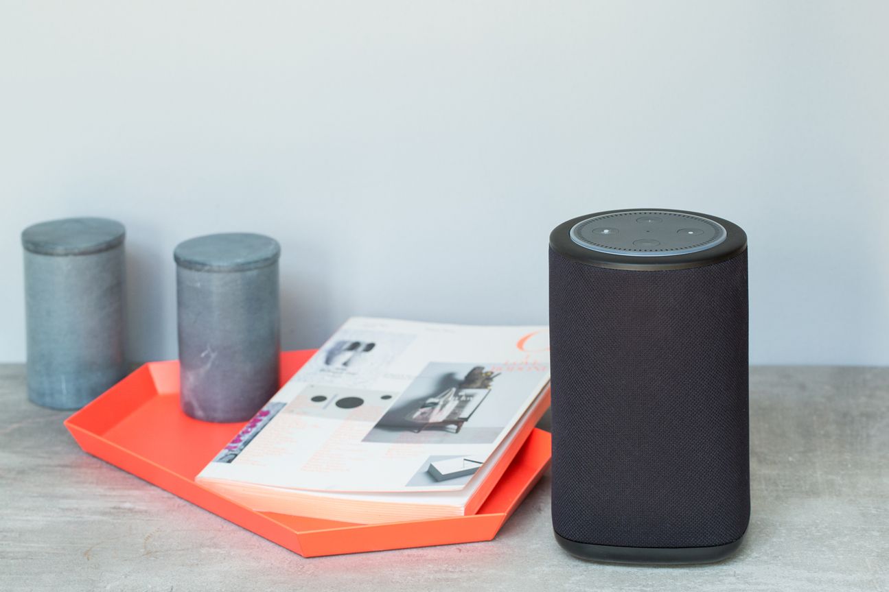 Carbon Vaux Amazon Echo Dot Carbon Vaux Amazon Echo Dot