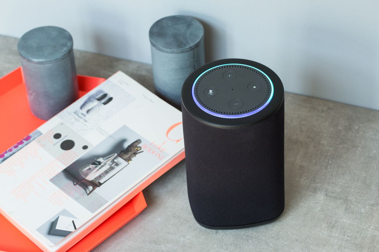 Carbon Vaux Amazon Echo Dot Carbon Vaux Amazon Echo Dot