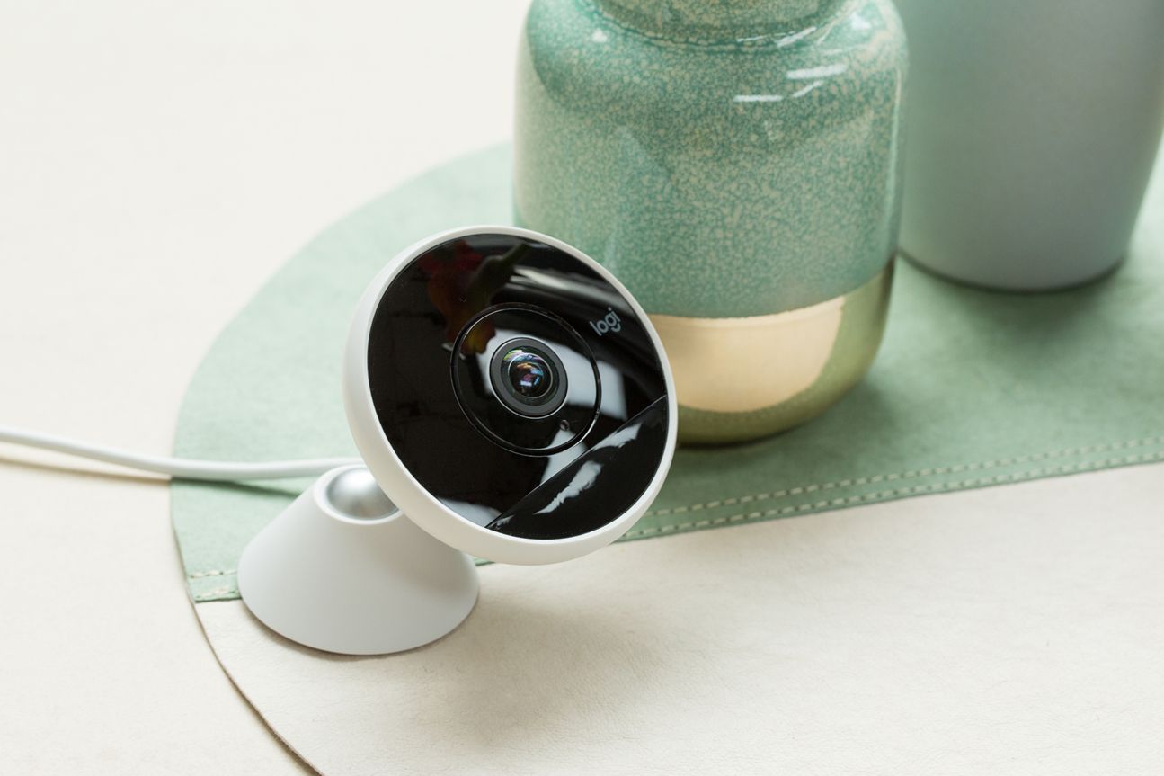 Logitech Circle 2 Logitech Circle 2