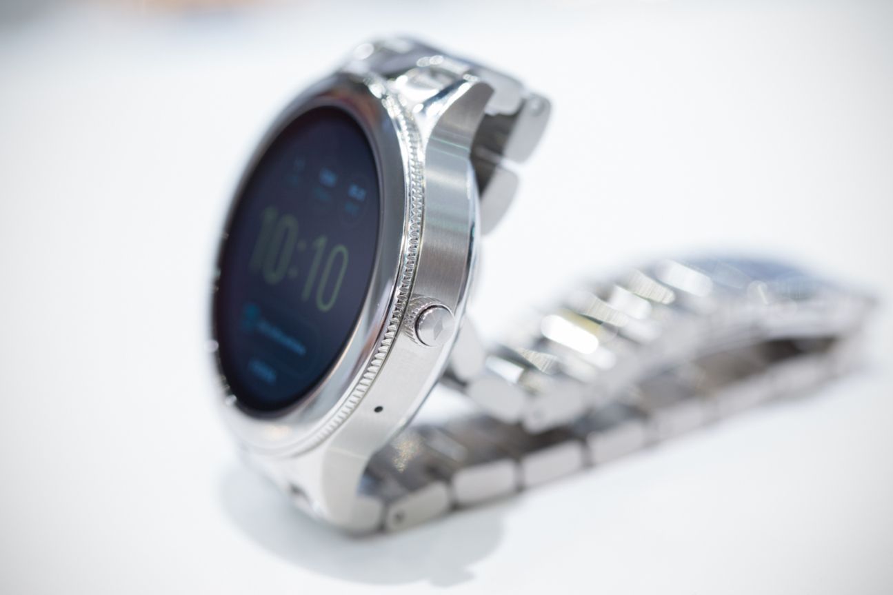 Fossil Q Venture Fossil Explorist HR