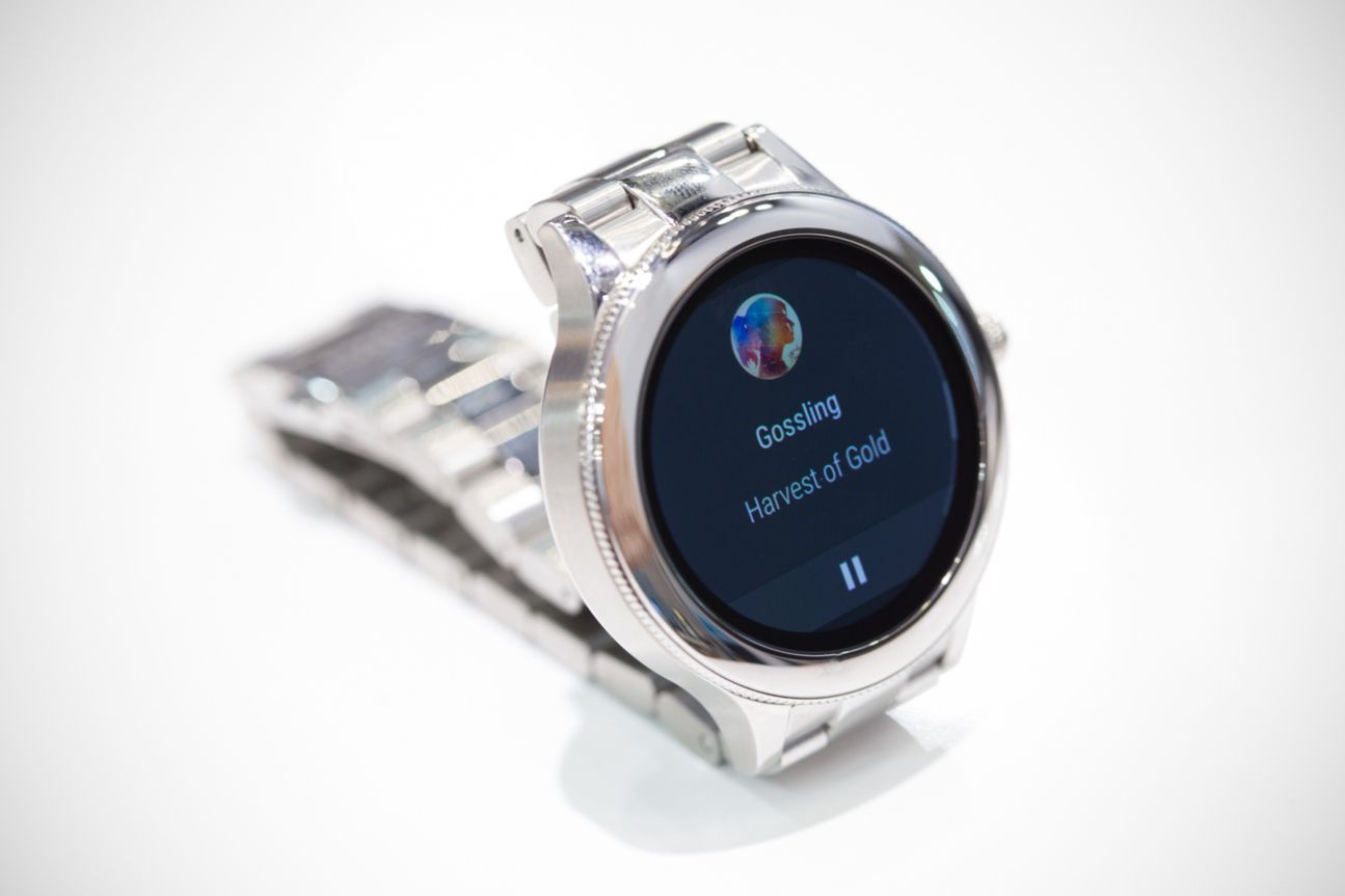 Fossil Q Venture Fossil Explorist HR