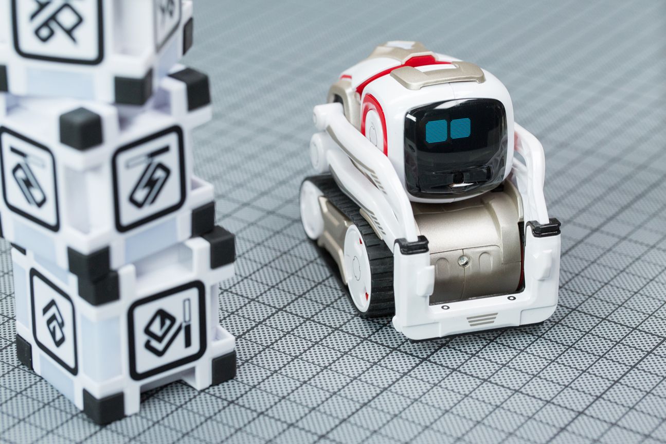 Anki Cozmo Anki Cozmo