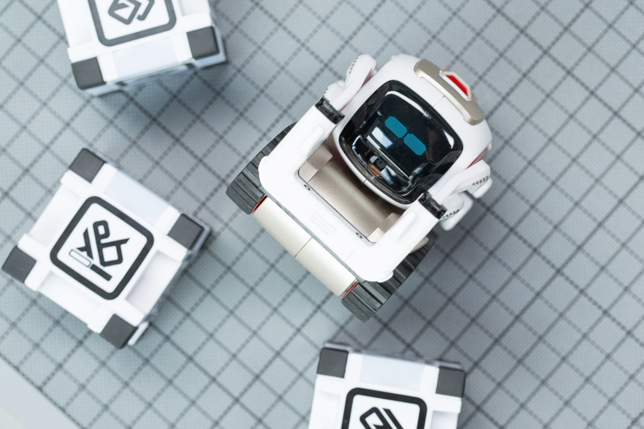 Anki Cozmo Anki Cozmo