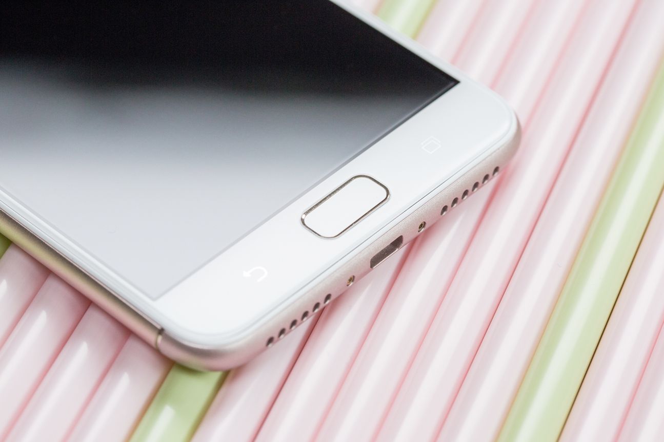 Asus Zenfone 4 Max Asus Zenfone 4 Max