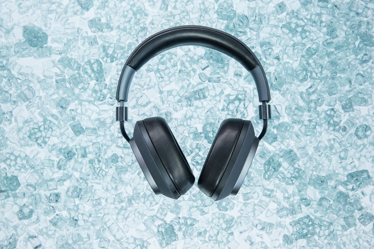 Bowers & Wilkins PX Bowers & Wilkins PX
