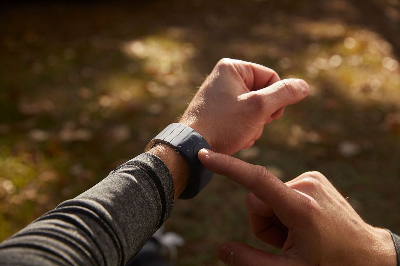 sgnl wristband, CES 2018