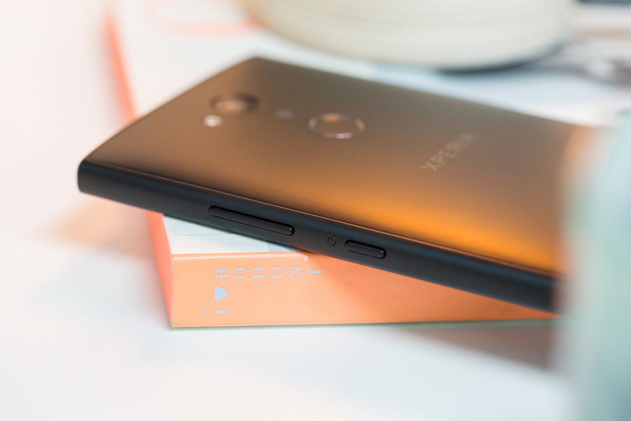 Sony Xperia L2