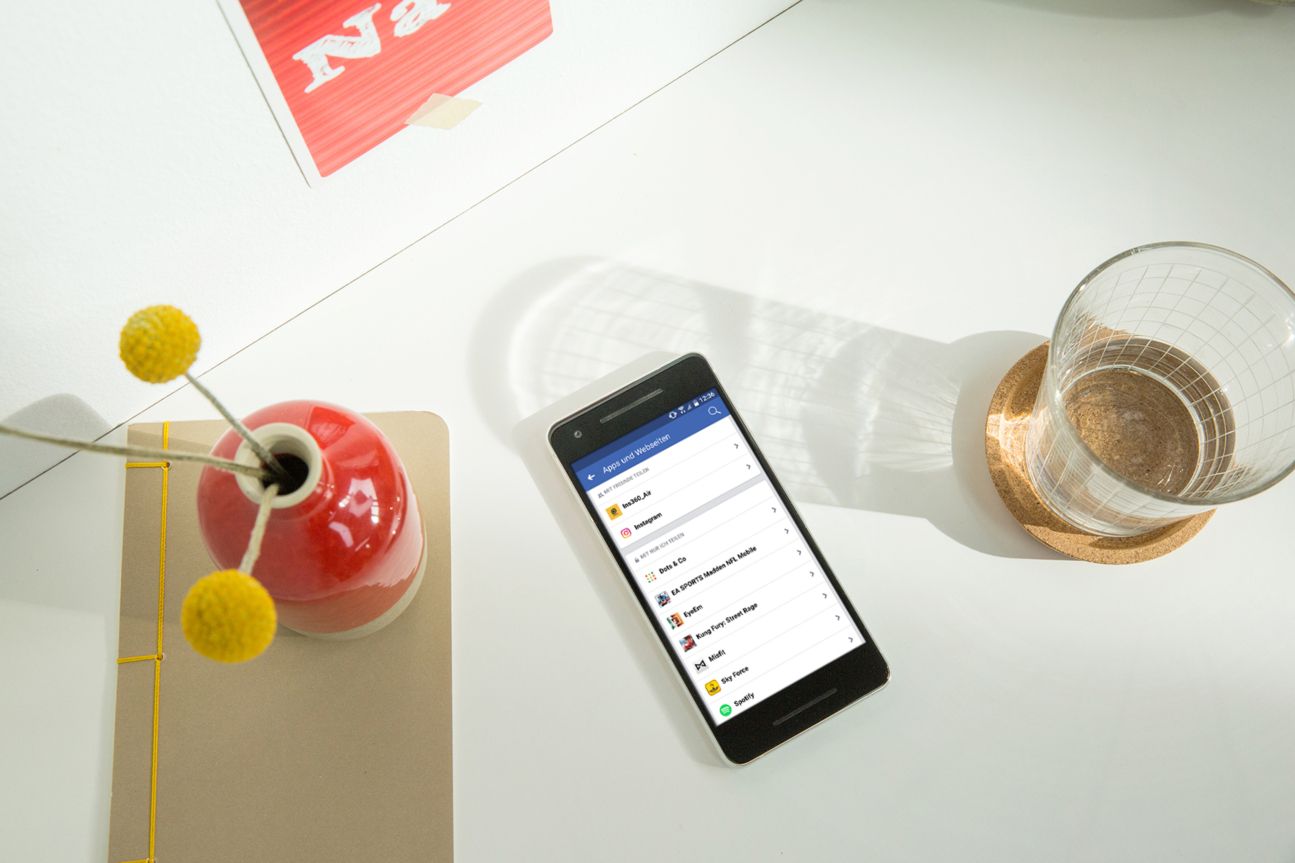 Facebook könnt ihr mit mehreren Diensten verbinden – die dadurch spezielle Zugriffsrechte auf einige Daten erlangen