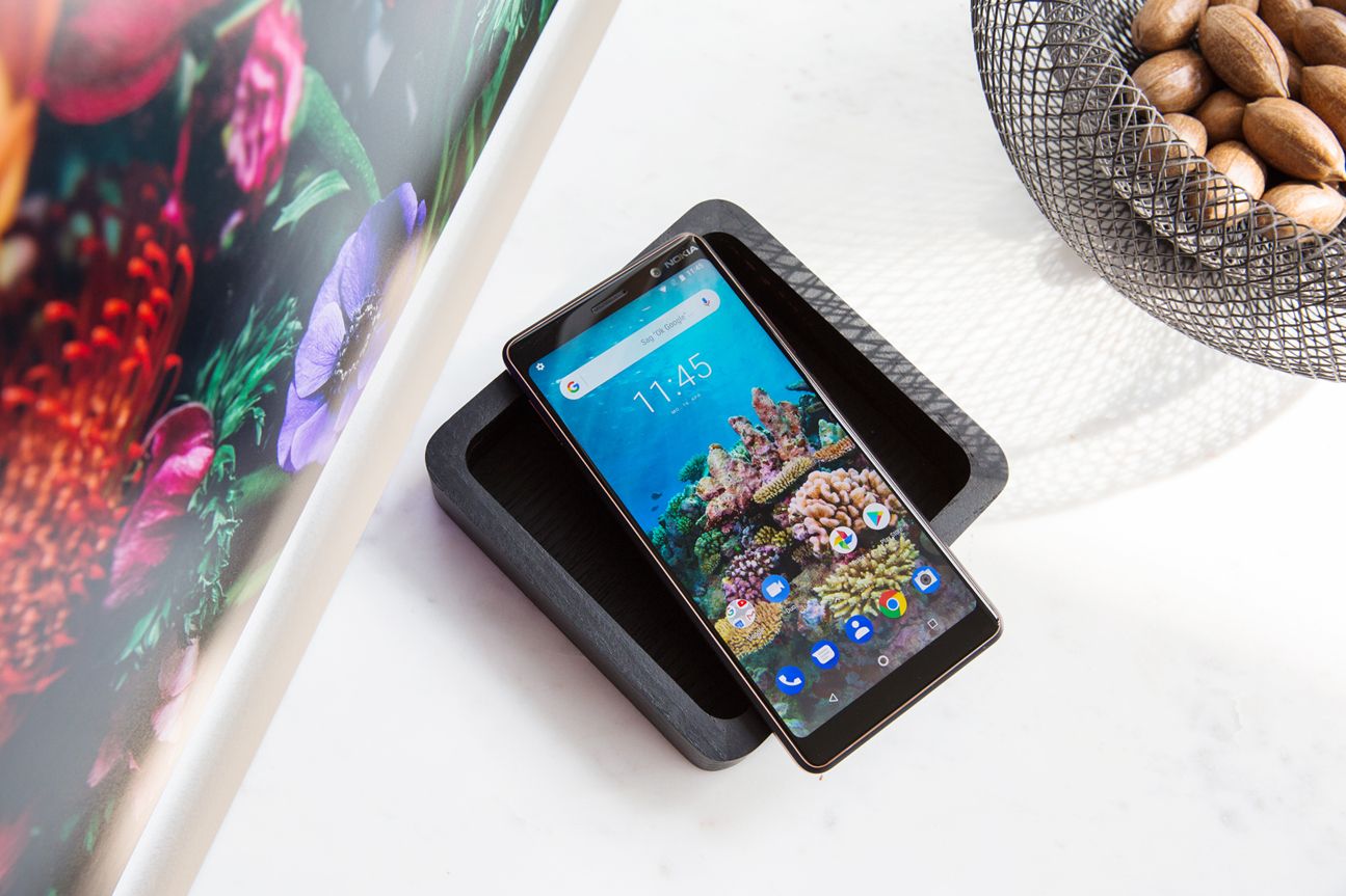 Nokia 7 Plus Nokia 7 Plus